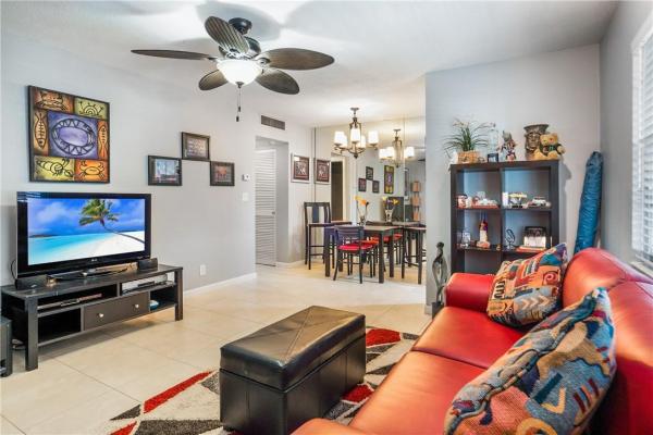 Crystal Court Manor, 1401 N 12th Ct #4B, Hollywood, Florida 33019, image 3