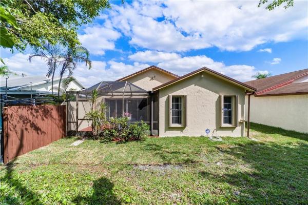 Pine Springs, 9164 Pine Springs Dr, Boca Raton, Florida 33428, image 2