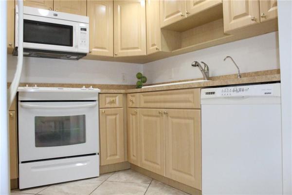 Manson, 10330 N Military Trl #1A, Palm Beach Gardens, Florida 33410, image 2