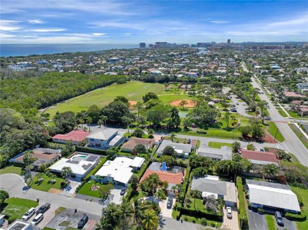 520 NE 17th St, Boca Raton, Florida 33432, image 1