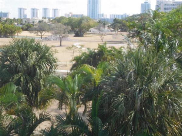 Fairways North, 600 NE 14th Ave #419, Hallandale Beach, Florida 33009, image 3