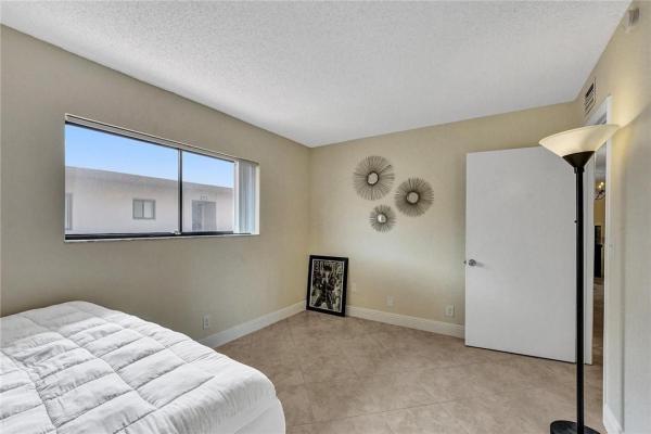 Seagrape At Las Verdes, 5160 Las Verdes Cir #315, Delray Beach, Florida 33484, image 3
