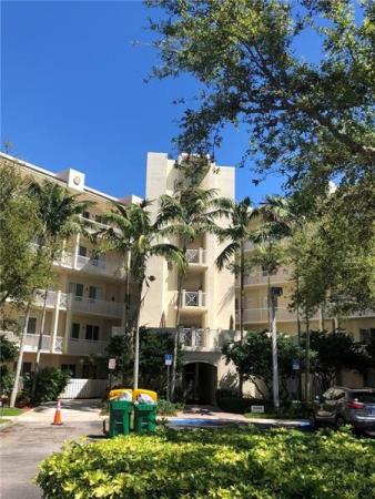 Royal Point At Palm-Aire, 3600 Oaks Clubhouse Dr #208, Pompano Beach, Florida 33069, image 3