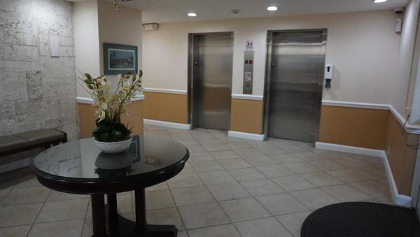 Horizon House, 2555 NE 11th St #604, Fort Lauderdale, Florida 33304, image 2