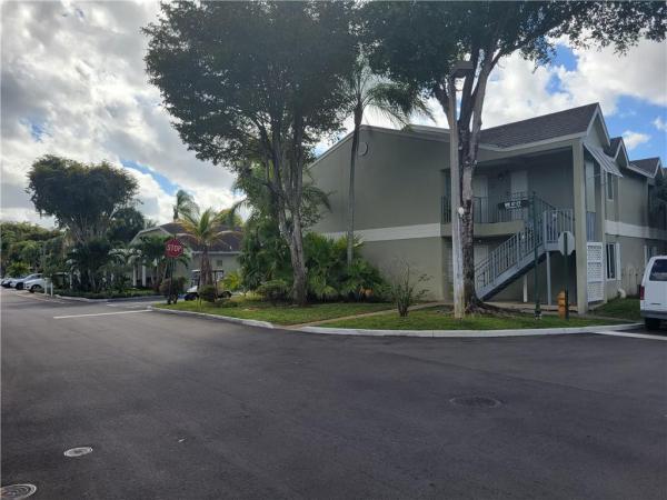 Antigua At Country Club Of Miami, 6720 NW 174th Ter #A -18, Country Club, Florida 33015, image 1