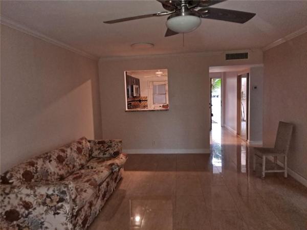 Lauderdale Oaks, 2900 NW 46th Ave #107, Lauderdale Lakes, Florida 33313, image 3