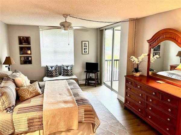 The Palms At Boca Teeca, 5260 NW 2nd Ave #204, Boca Raton, Florida 33487, image 1