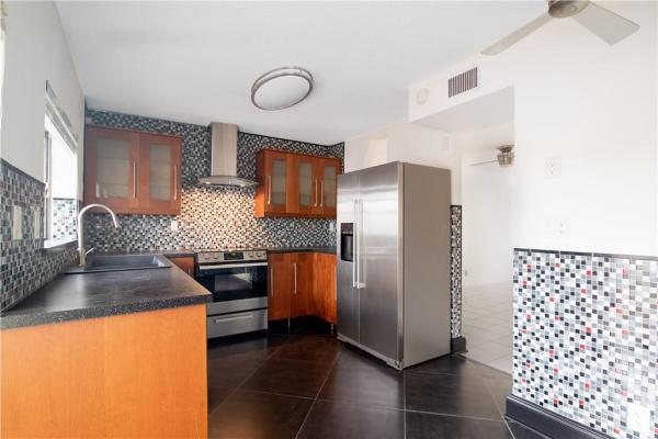 City View Townhomes, 345 City View Dr, Fort Lauderdale, Florida 33311, image 3
