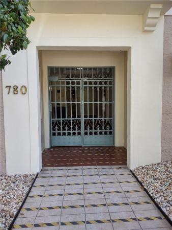 The Courtyards In CityPlace, 780 S Sapodilla Ave #307, West Palm Beach, Florida 33401, image 3