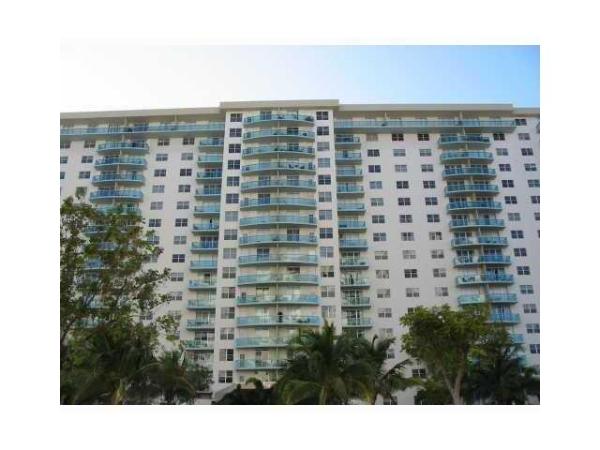Oceanview B, 19380 Collins Ave #1021, Sunny Isles Beach, Florida 33160, image 2