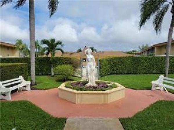 Village Green 1, 600 E Village Green Ct #222, Palm Springs, Florida 33461, image 1
