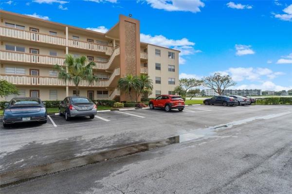 Newcastle At Century Village, 4021 Newcastle B, Boca Raton, Florida 33434, image 1