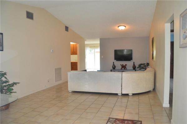 West Deerfield Beach, 378 SW 30th Ter, Deerfield Beach, Florida 33442, image 3