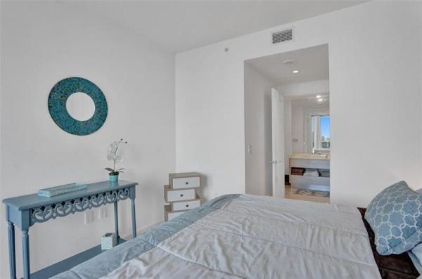Brickell Heights East, 45 SW 9th St #2810, Miami, Florida 33130, image 3
