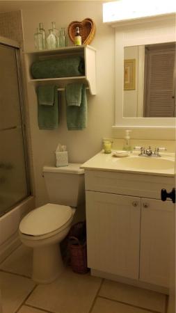 North Gardens Of Deerfield Beach, 700 SE 6th Ave #202, Deerfield Beach, Florida 33441, image 1
