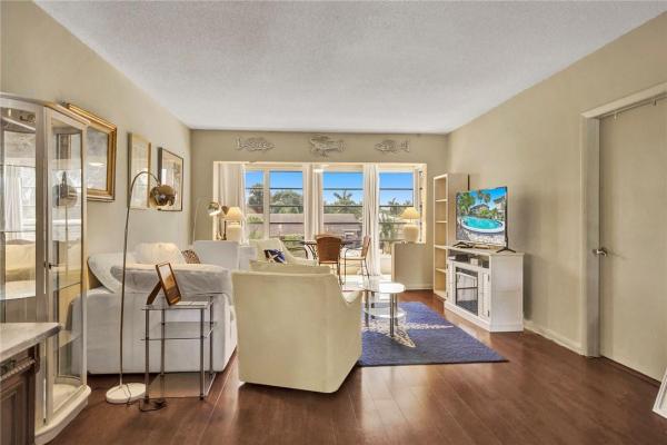 Rio Nuevo, 1000 SW 12th St #209, Fort Lauderdale, Florida 33315, image 1