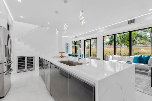 Wilton Springs, 2675 NE 8th Ave #2675, Wilton Manors, Florida 33334, image 2