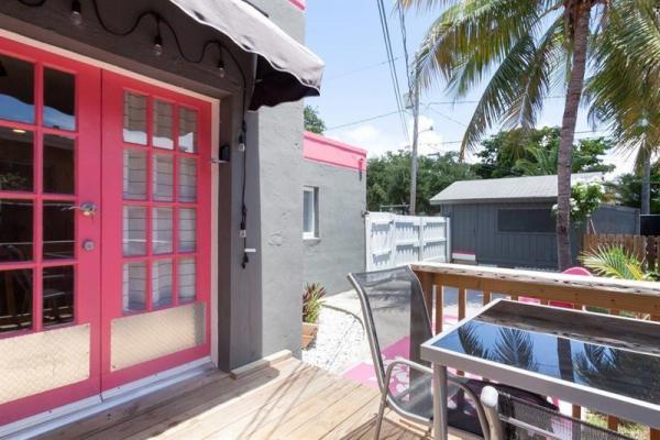 Hollywood Lawns, 1727 Johnson St #1-2, Hollywood, Florida 33020, image 1