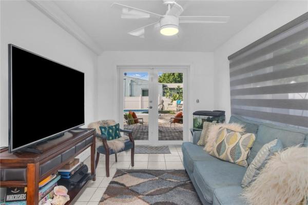 R & J Manor, 14705 NE 11th Ct, North Miami, Florida 33161, image 1