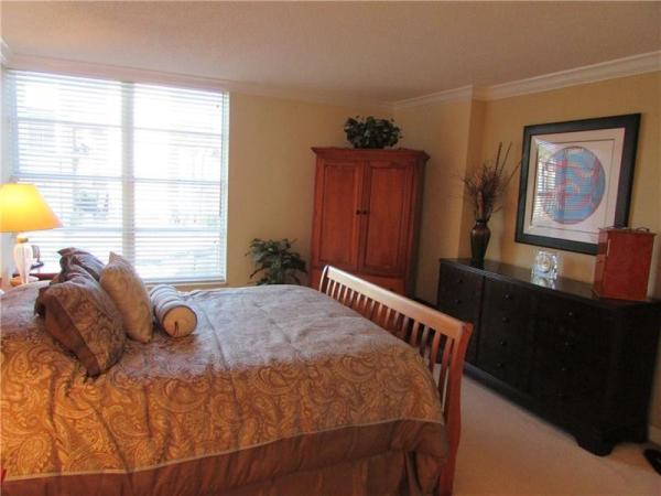 Boca Bayou, 6 Royal Palm Way #206, Boca Raton, Florida 33432, image 2
