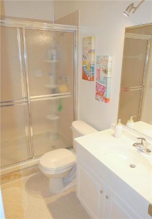 Queens Cove House, 5540 N Ocean Blvd #212, Ocean Ridge, Florida 33435, image 2