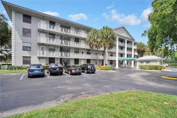 Whitehall Of Pine Island Ridge, 1506 Whitehall Dr #106, Davie, Florida 33324, image 1