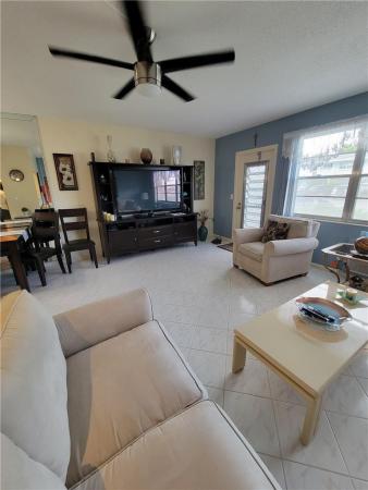 77 Newport E, Deerfield Beach, Florida 33442, image 1