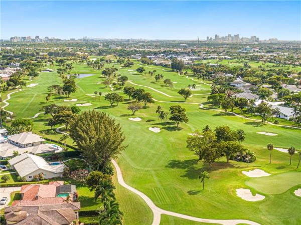 Country Club Towers, 2500 NE 48th Ln #501, Fort Lauderdale, Florida 33308, image 2