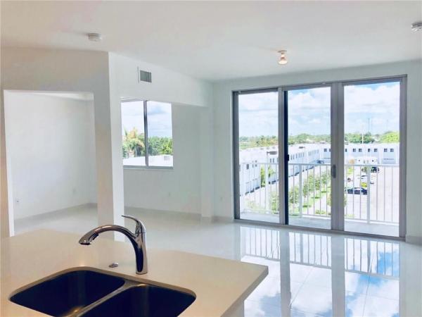 Weitzer Aventura Place, 2651 NE 212th Ter #207, Ojus, Florida 33180, image 3