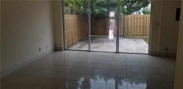 Venetian Park East, 816 NE 27th Ave, Hallandale Beach, Florida 33009, image 3