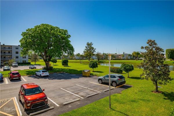 Hythe At Century Village, 2034 Hythe B, Boca Raton, Florida 33434, image 2