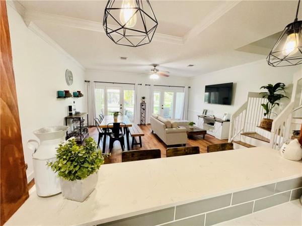 Coconut Key, 205 E Hemingway Cir, Margate, Florida 33063, image 1