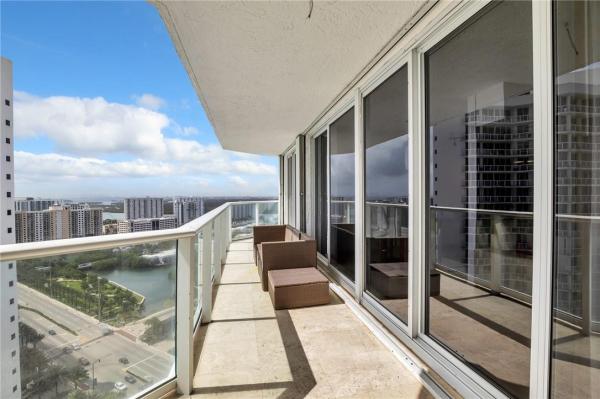 Oceania 2, 16445 Collins Ave #2428, Sunny Isles Beach, Florida 33160, image 2