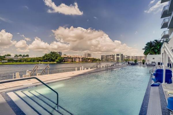 4010 S Ocean Dr #T3709, Hallandale Beach, Florida 33019, image 2