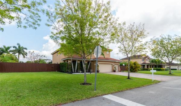 Redland Reef, 1595 NW 22nd St, Homestead, Florida 33030, image 3