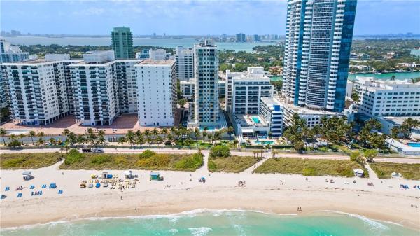 Le Trianon, 6061 Collins Ave #11C, Miami Beach, Florida 33140, image 2