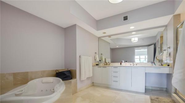 One Fifty One At Biscayne, 14951 Royal Oaks Ln #608, North Miami, Florida 33181, image 3