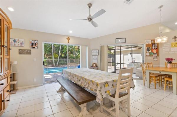The Oaks 2 At Country Isles, 1653 Eastlake Way, Weston, Florida 33326, image 1