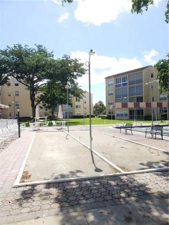 Somerset, 2821 Somerset Dr #300, Lauderdale Lakes, Florida 33311, image 3