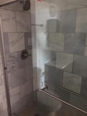 Crestview Towers, 2025 NE 164th St #1018, North Miami Beach, Florida 33162, image 2