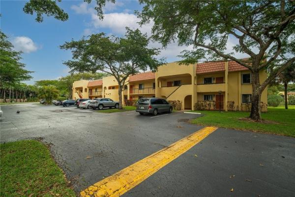 Boca Terrace, 930 SW 9th Street Cir #104, Boca Raton, Florida 33486, image 3