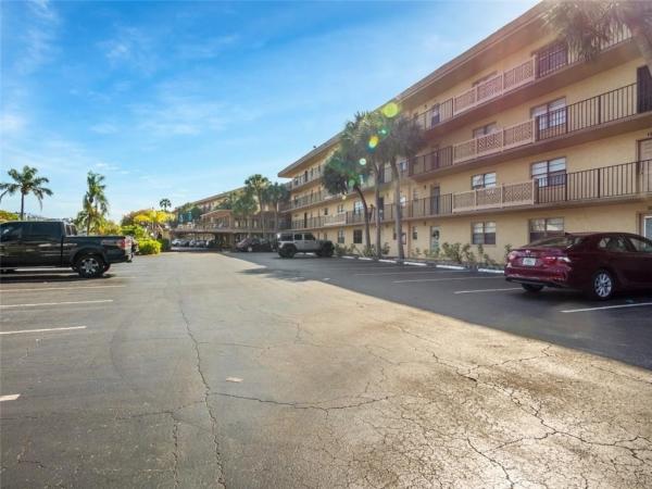 Isle Of Boca Dunes, 9370 SW 8th St #307, Boca Raton, Florida 33428, image 1