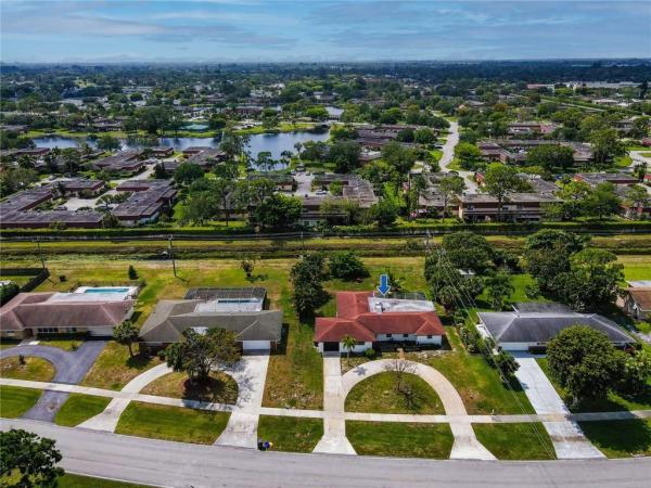 Palm Beach National Golf & Country Club Estates, 7328 Saint Andrews Rd, Lake Worth, Florida 33467, image 1