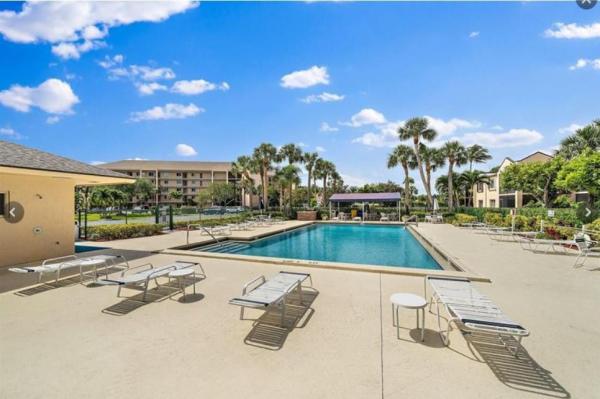 Jupiter Bay East, 275 Palm Ave #D204, Jupiter, Florida 33477, image 2