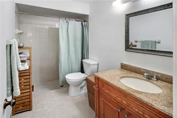 Spring Lake Villas, 8009 NW 100th Dr, Tamarac, Florida 33321, image 3