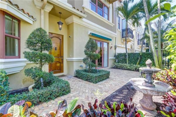 Seven Corners Townhomes, 649 NE 17th Way #649, Fort Lauderdale, Florida 33304, image 1