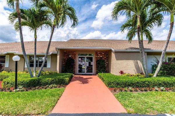 Greenleaf At Whisper Walk, 8921 Echo Ln, Boca Raton, Florida 33496, image 2