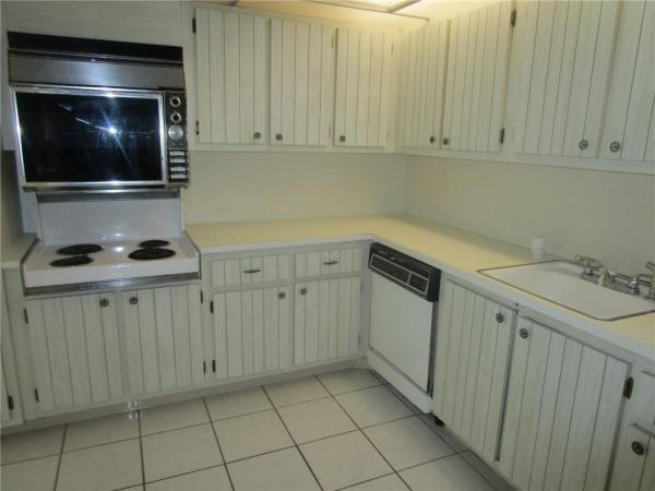 Maison Grande, 6039 Collins Ave #610, Miami Beach, Florida 33140, image 1