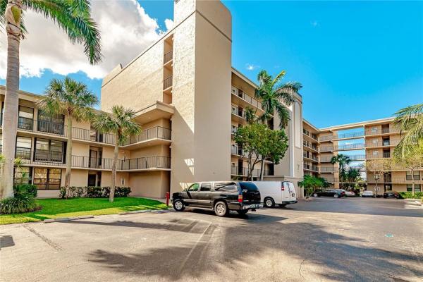 Boca Bayou, 7 Royal Palm Way #3040, Boca Raton, Florida 33432, image 1