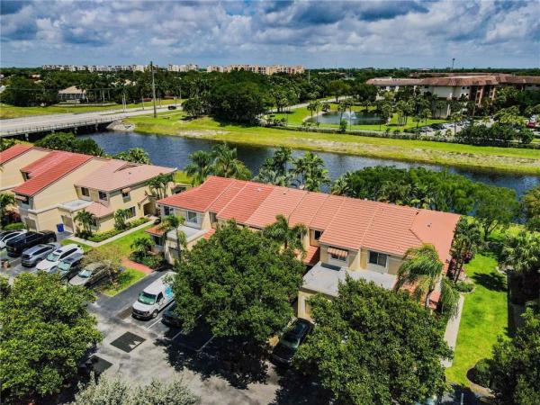 Verona Of Deer Creek, 3425 Deer Creek Palladian Cir, Deerfield Beach, Florida 33442, image 2